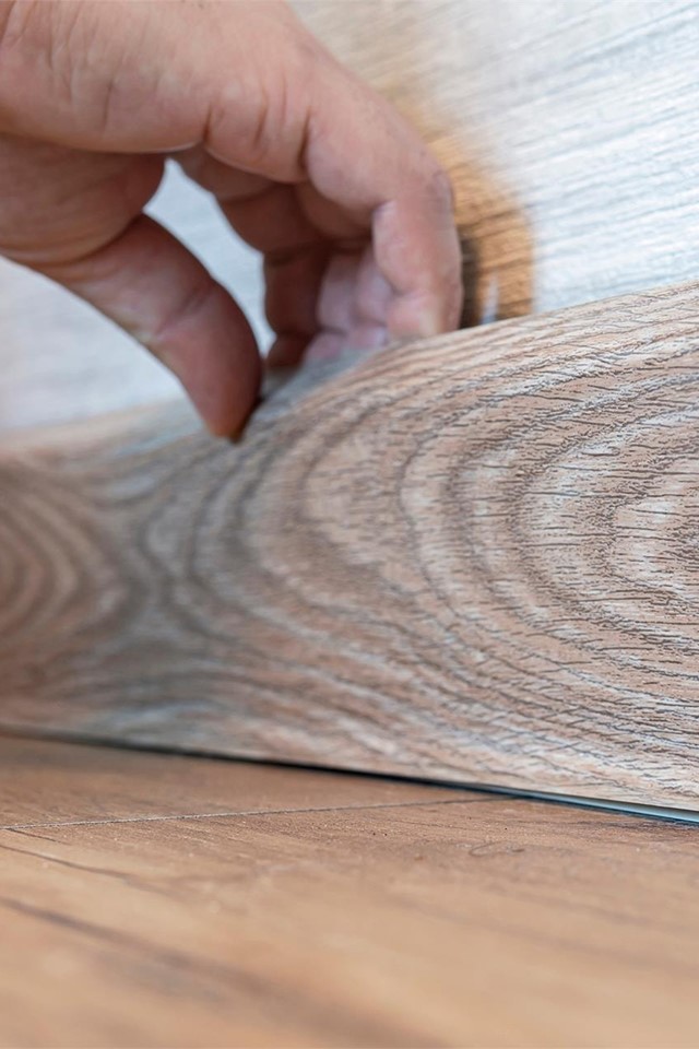 Elige el rodapié ideal para tus suelos de madera 